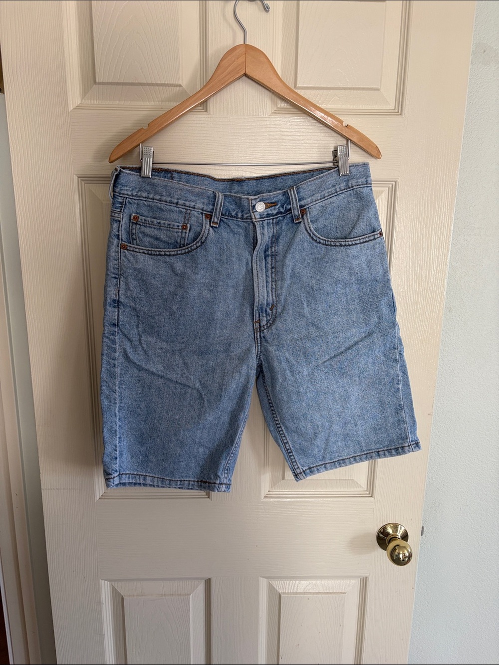 Classic Light Blue Denim Men’s Shorts 505
